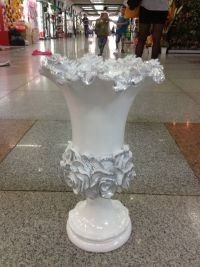 Florero y placas de encargo de la porcelana de la forma del diamante para la decoración