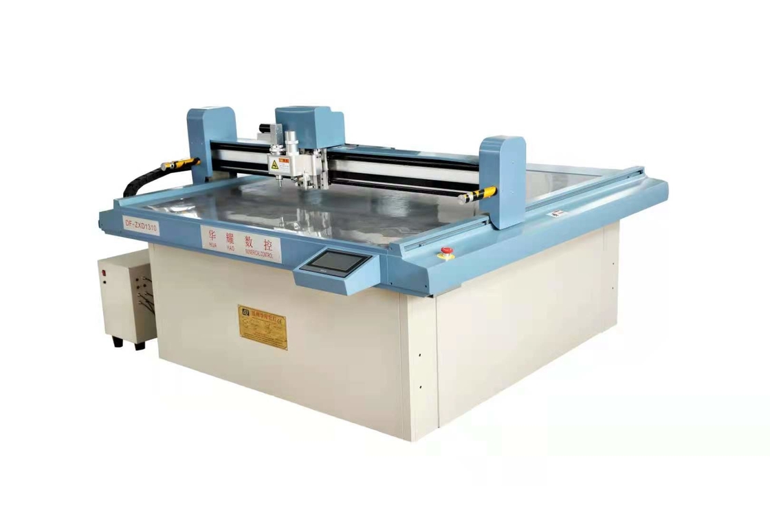 Máquina de corte de caja de cartón de precisión para embalaje y papel corrugado