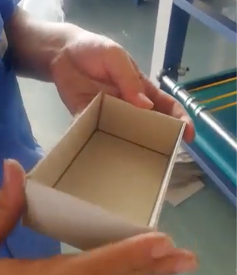 Cortadora automática del surco del Hardcover V para la fabricación de cajas rígidas del papel del cuchillo del MDF del tablero de tarjeta